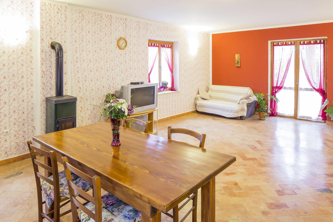 באלה Mon Perin Castrum - Apartman Valentina מראה חיצוני תמונה